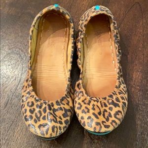 Leopard Tieks